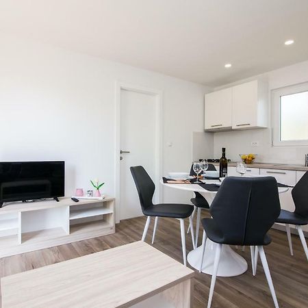 Luxury Mobile Homes Liza2 بيوغْغاد نا موغو المظهر الخارجي الصورة